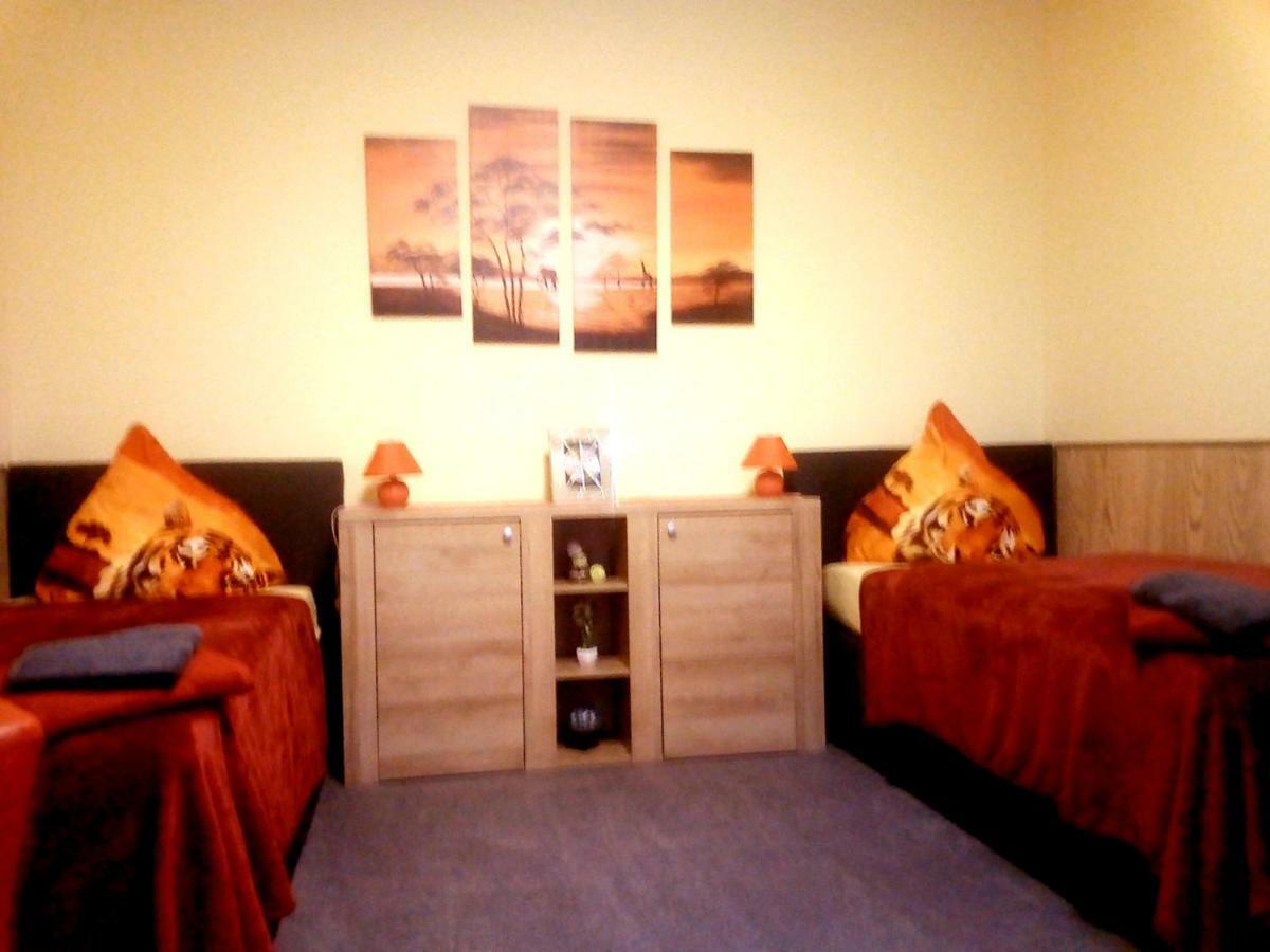Ferienwohnung Direkt In Ilmenau Buitenkant foto