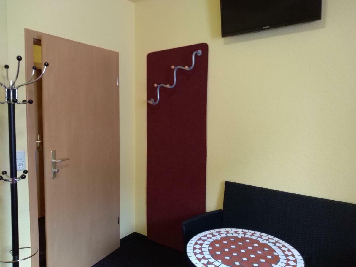 Ferienwohnung Direkt In Ilmenau Buitenkant foto
