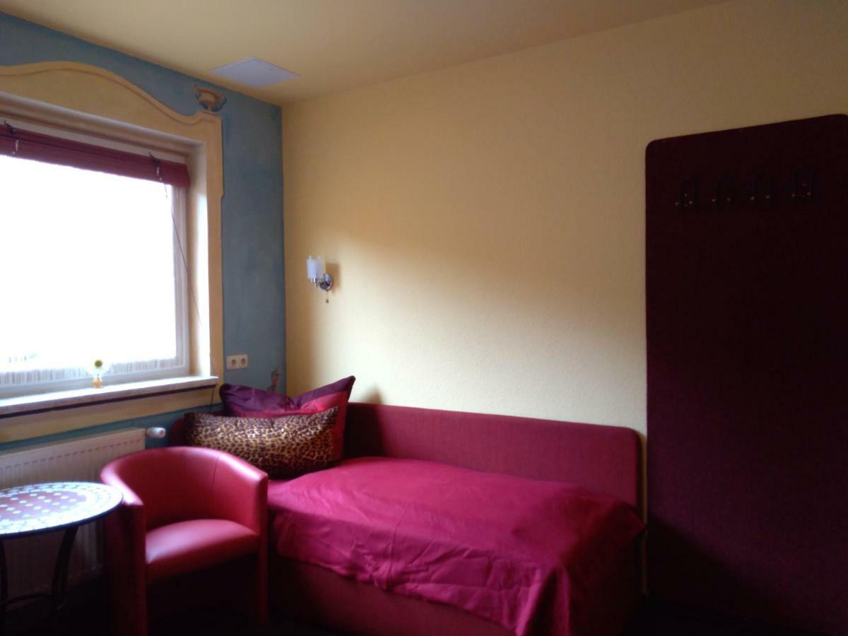 Ferienwohnung Direkt In Ilmenau Buitenkant foto
